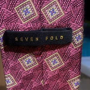 SEVEN FOLD neck tie